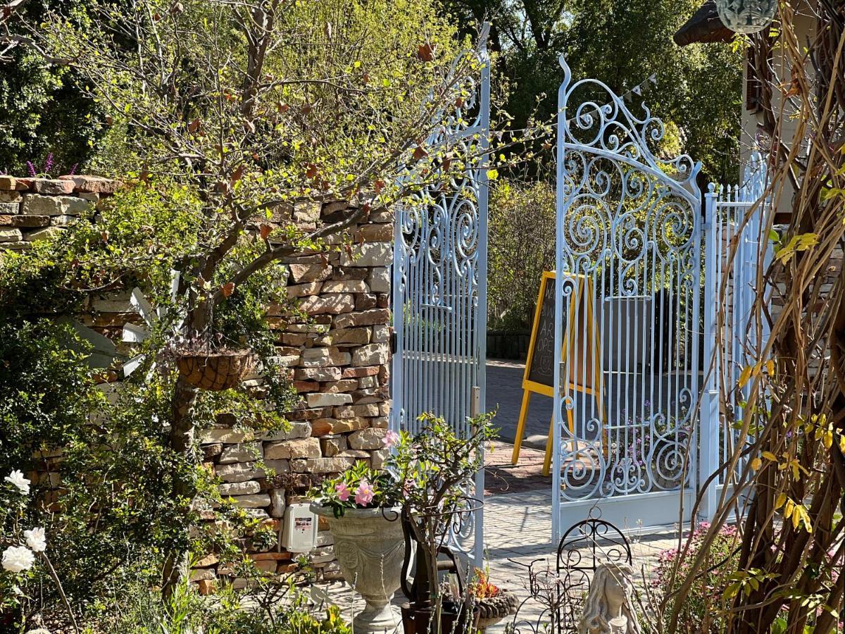 Yellow Aloe Clanwilliam Exterior foto